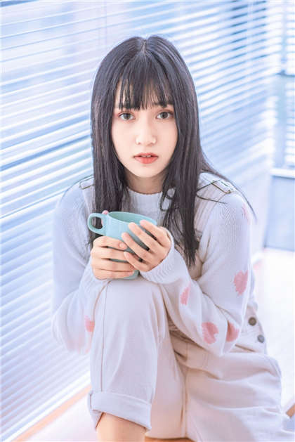 大学生交换女友续-女的爽的黄文_情趣说明书