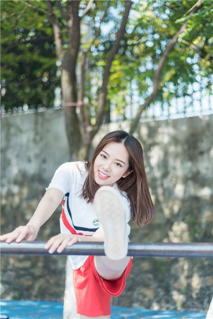 小说肉肉-小说中的高污片段描写详细_情趣说明书