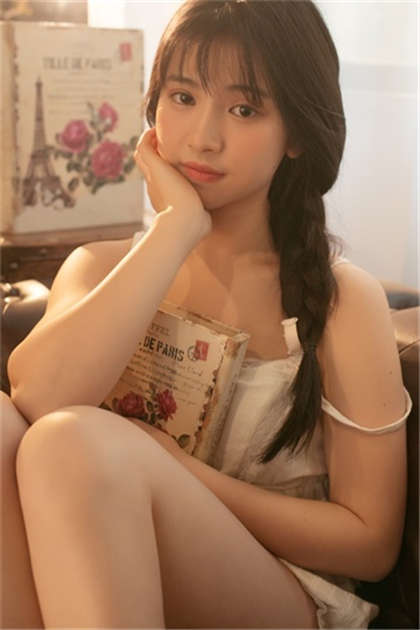 肉写的很细腻的小说-两个老头趴着吸差点把我折磨昏厥_情趣说明书