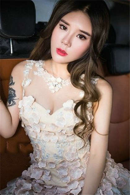 肉肉描写的小说-口述异性按摩高潮的经历_情趣说明书