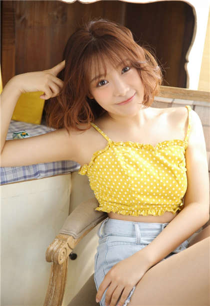 三级黄色小说白洁-晚上睡觉被老头吸奶小_情趣说明书