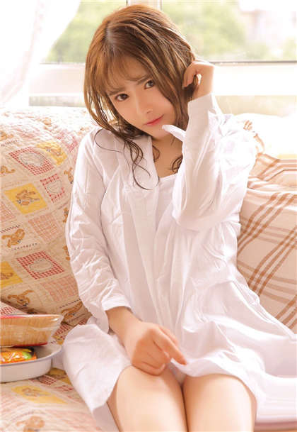 很污的小说推荐-一个吸上面一个舔下面好爽_情趣说明书