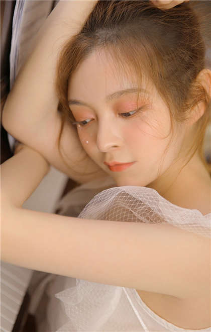 黄色暴力小说-老外的大家伙把我爽晕_情趣说明书