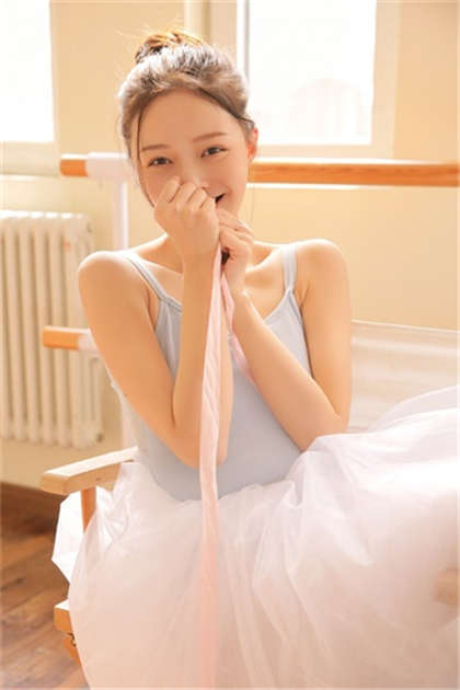 立刻高潮的湿文-啊一个一个挤出来塞荔枝_情趣说明书