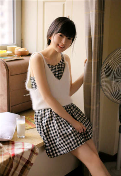 两根一前一后三个人-被人舔湿吸奶_情趣说明书