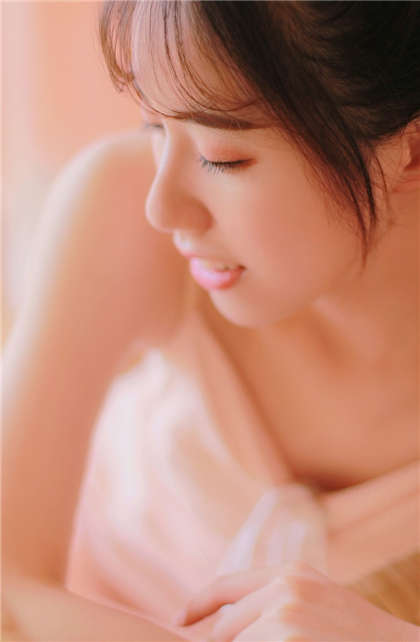 下边流水的小文章-小姐口述我被五个男人塞满_情趣说明书