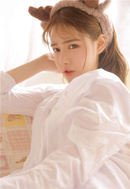 老外H文合集-他吸着我的小豆豆_情趣说明书