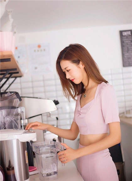 小说肉肉片段细节描写细致-老头吃嫩草_情趣说明书