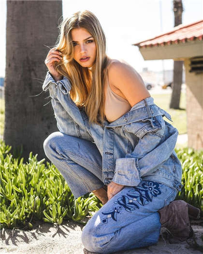 污文片段-很污很湿的奶大的小说情节_情趣说明书