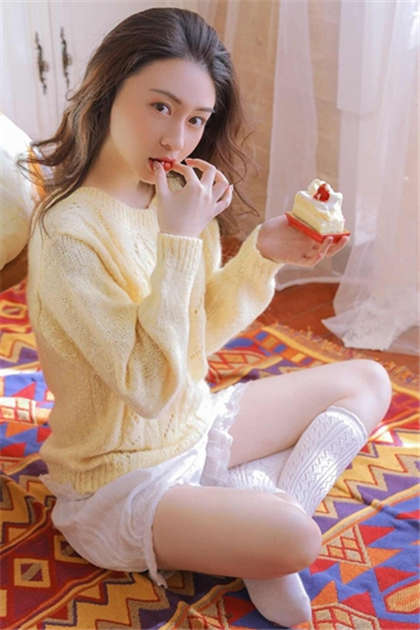 厨房征服美贵妇-女友小叶1_情趣说明书