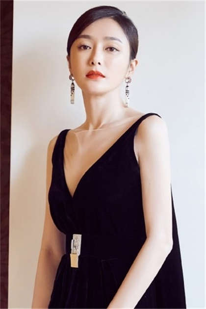 h文np高黄-我和男朋友出去亲热_情趣说明书