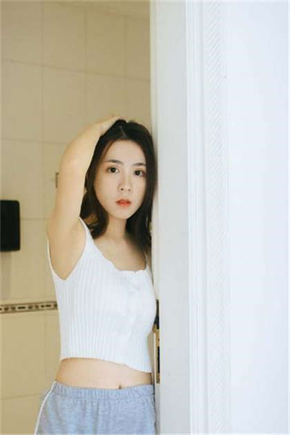 短篇小黄肉文-女生勿进进了必湿短文_情趣说明书