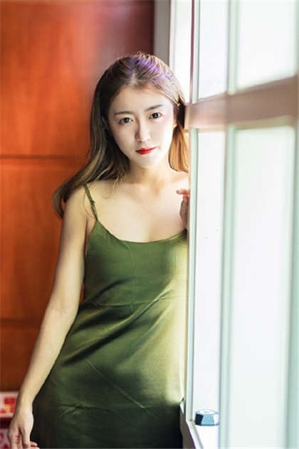 男生柔女生小黄文-后来他把我带回家上了我_情趣说明书