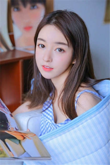 很污污的小短文-乡村老师黄文小说_情趣说明书