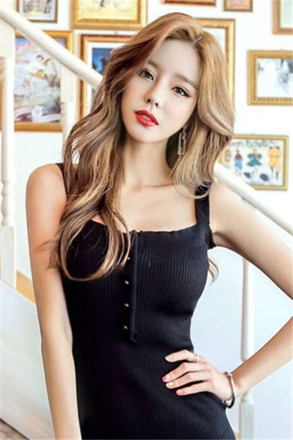 污污 在教室的小说-淫乱的骚逼_情趣说明书