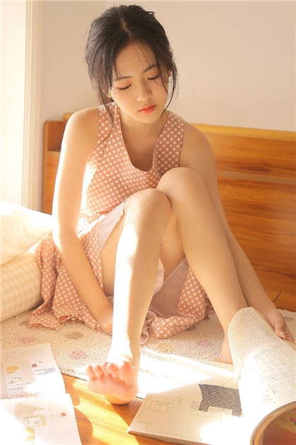 很黄很黄的文章-让人污到湿的小说片段_情趣说明书