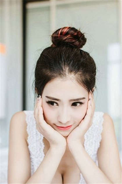 胖老头不停的揉搓我的乳-男朋友总跟我说想上我_情趣说明书