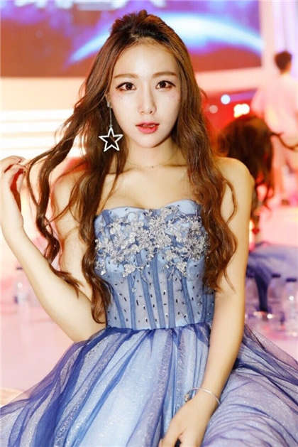 暴力调教污污小说-男按摩师的亲身经历_情趣说明书