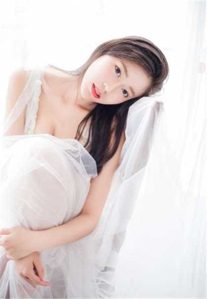 坚硬的硕大挺进她体内-yin乱老师系列合集_情趣说明书