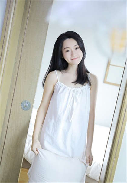 校花系列白丝h全文阅读-校花沦为校妓_情趣说明书