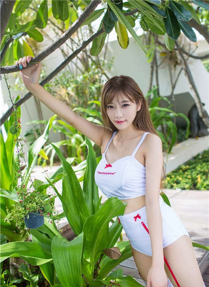 一女多男小说纯肉高-在学校和校草的污污小说_情趣说明书