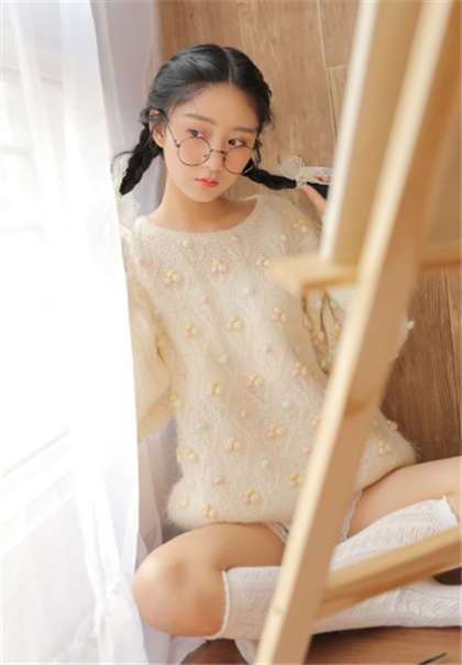 被两个男人舔-你慢点撞我快顶到底了黄文_情趣说明书