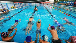 印度警告靛蓝航空或将采取监管行动，并出手遏制机票价格暴涨