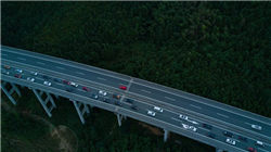 泽连斯基：俄美乌三方谈判重点在于结束冲突的具体条件