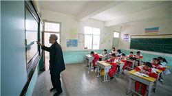 国庆港股走势先扬后抑，主题基金年内最高已赚155%，止盈还是加仓？