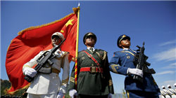 小鹏，“拥抱”华为！