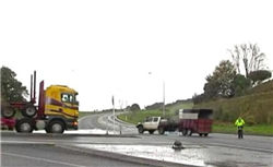 披露重组预案，爱克股份12月3日起复牌